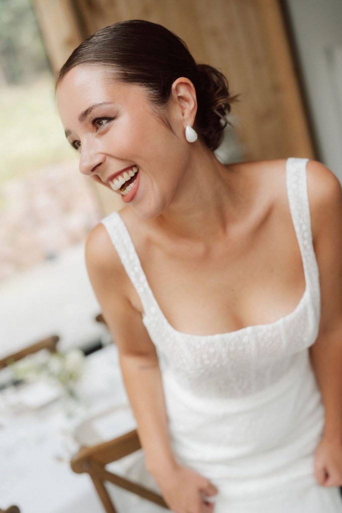 natürlich elegantes Brautstyling Braut Make-up natürlich elegant Hochzeitstyling